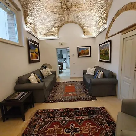 Casa Santa Maria - Beautifully restored house in centro storico Irsina Basilicata Puglia Esterno foto