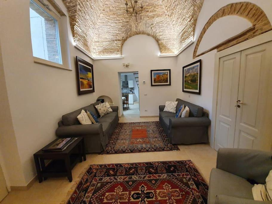 Casa Santa Maria - Beautifully Restored House In Centro Storico Basilicata Puglia Holiday home Irsina